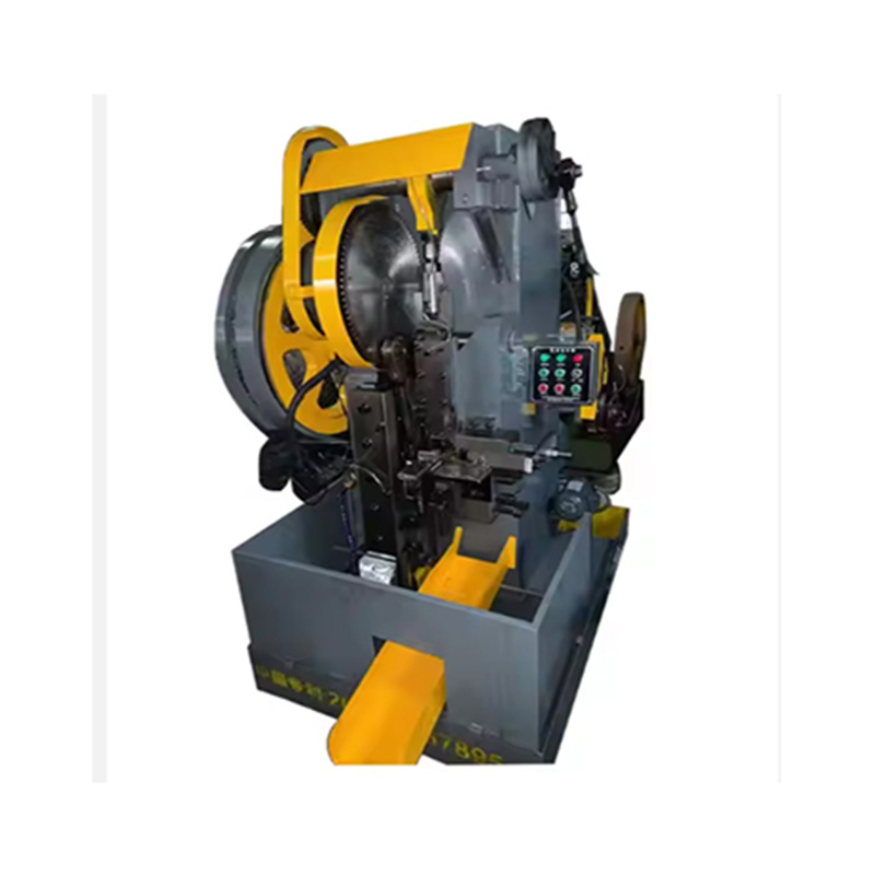 ماكينة لولبة البراغي